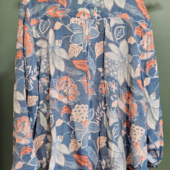 Ruby Rd Pleat Front/Roll Sleeve Blouse - Picture 5 of 7